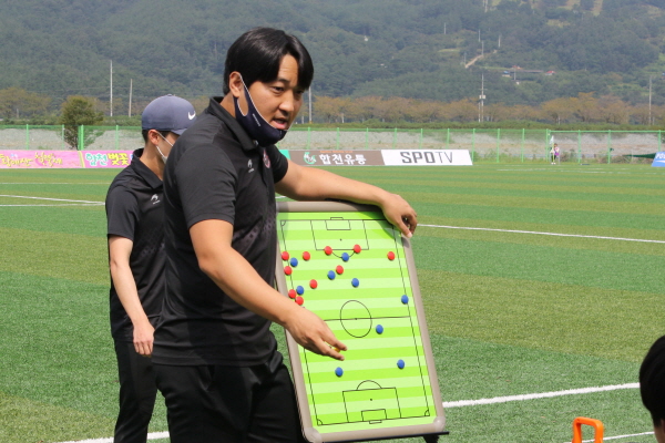[크기변환]0910 18세 우승-12.jpg