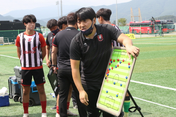 [크기변환]0910 18세 우승-13.jpg