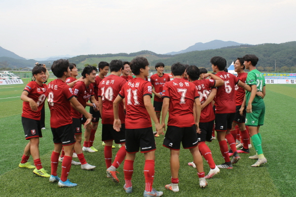 [크기변환]0910 18세 우승-60.jpg